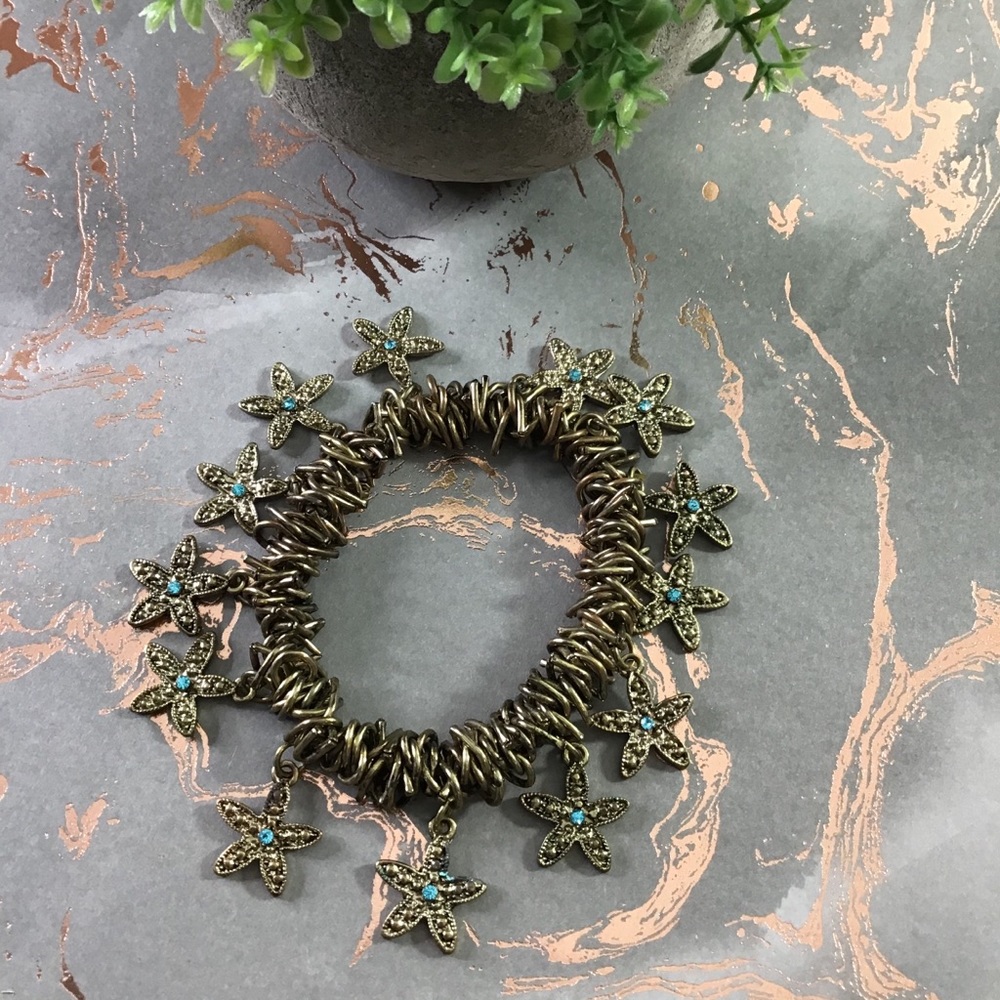 Gold Tone Starfish Stretchy Bracelet